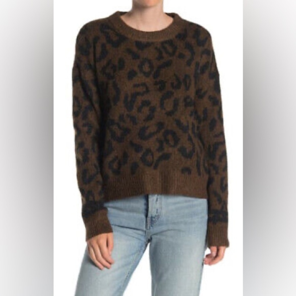John & Jenn Xavier Crew Neck Sweater Size Small Animal Print Black Brown